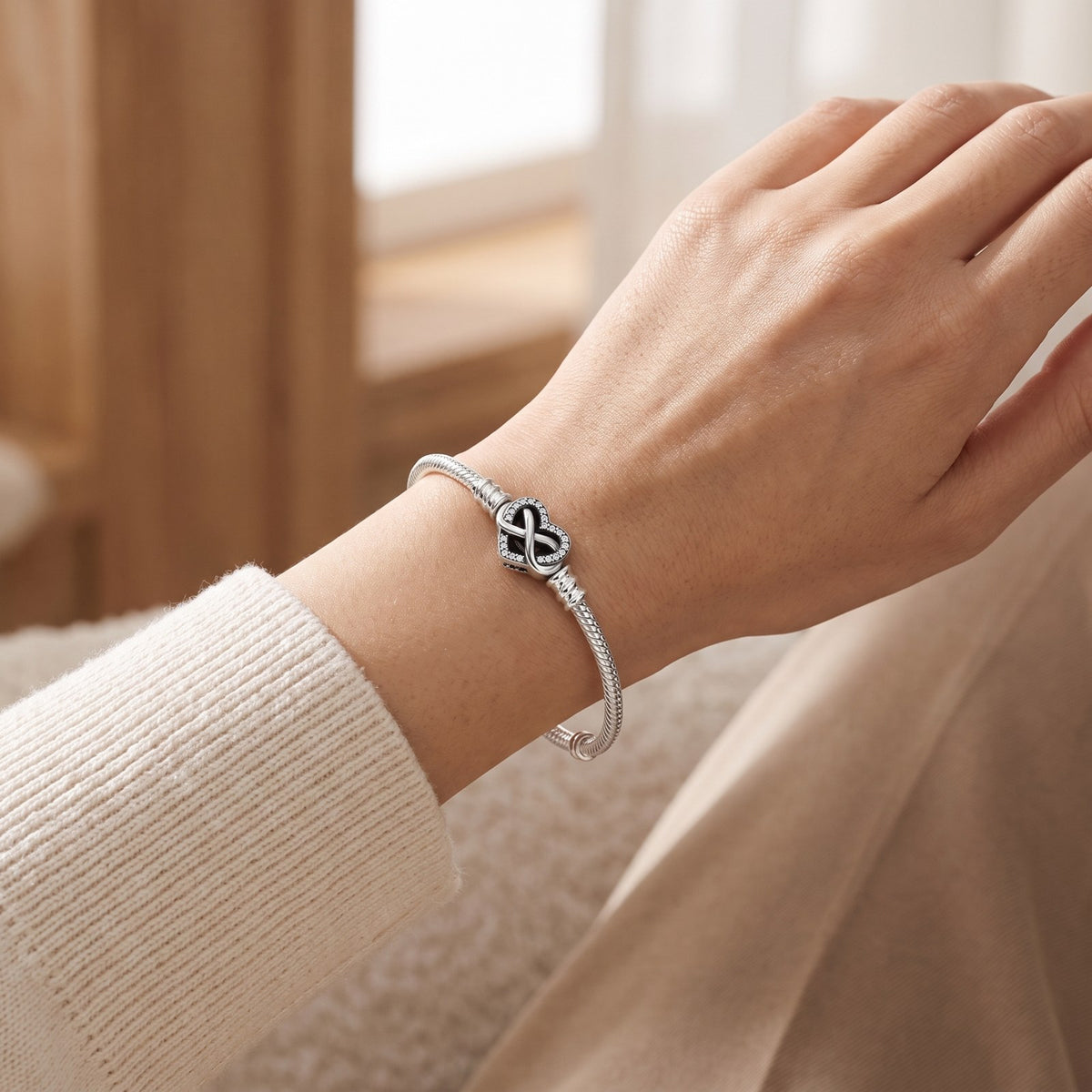 Infinity Heart Clasp Snake Chain Bracelet, photo 3