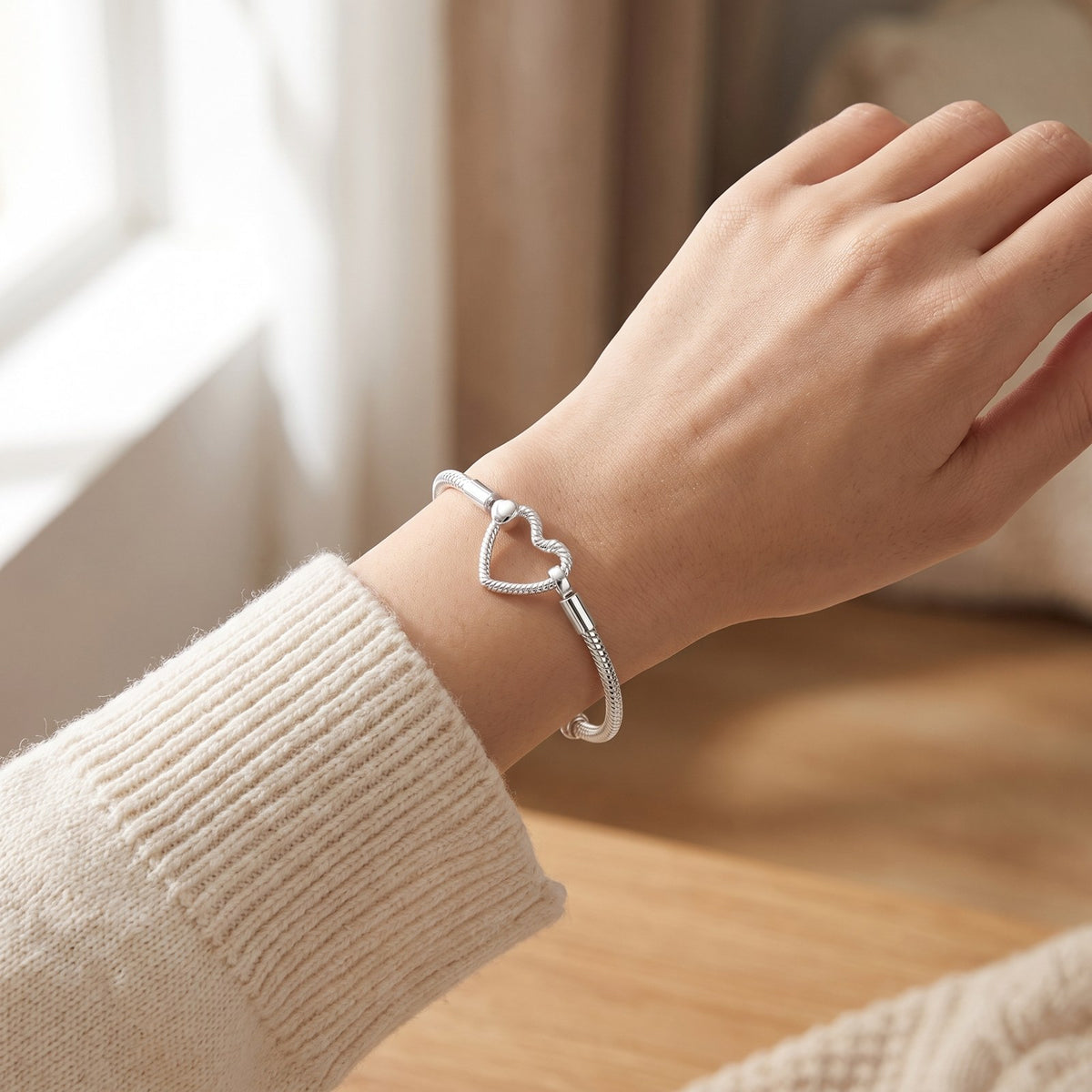 Open Heart Clasp Snake Chain Bracelet, photo 3