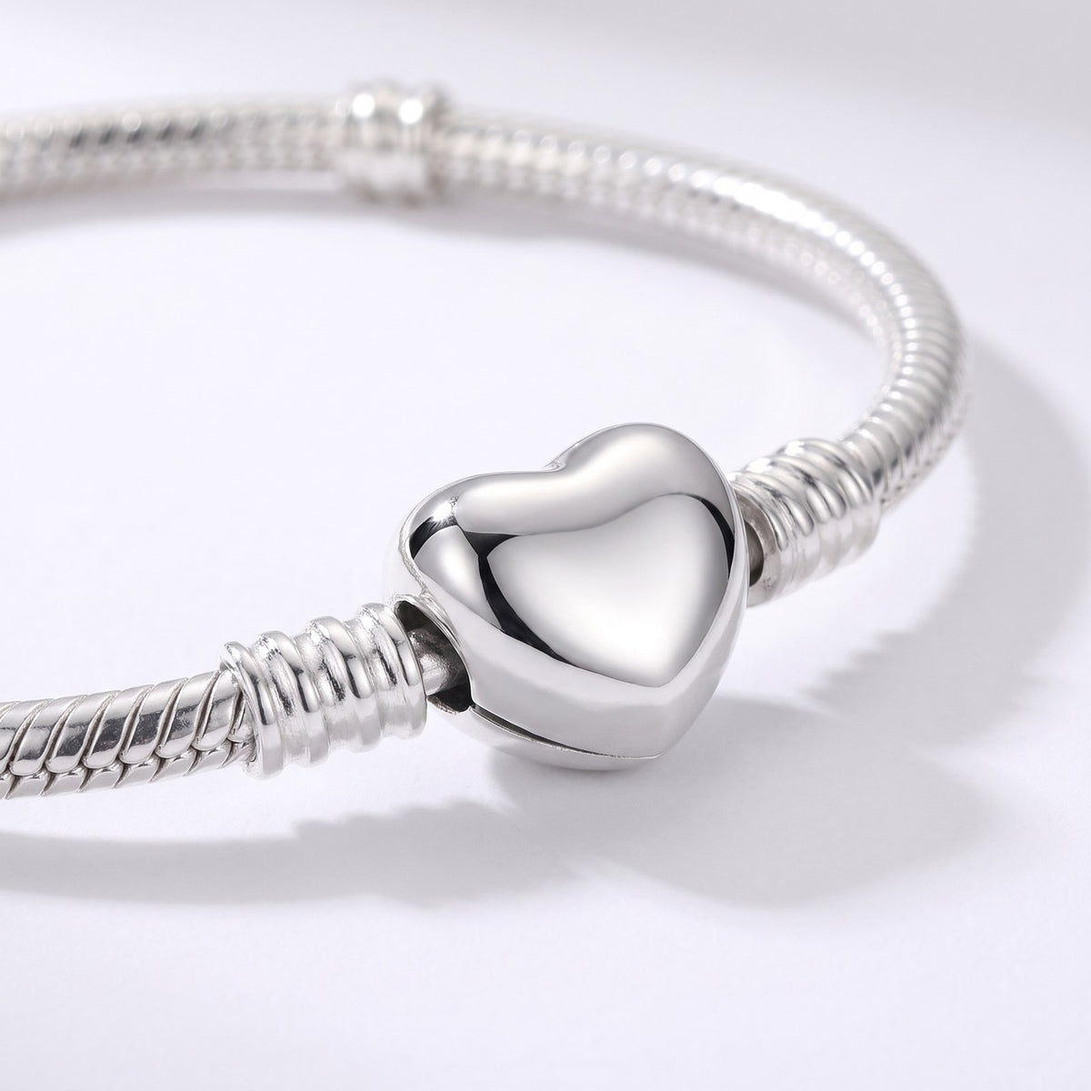Polished Heart Clasp Snake Chain Bracelet, photo 2