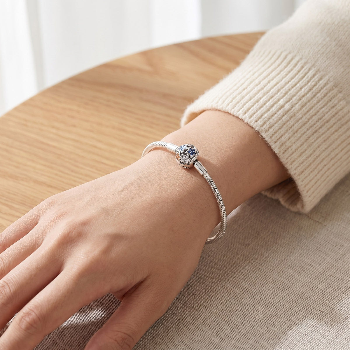 Starry Night Clasp Snake Chain Bracelet, photo 3