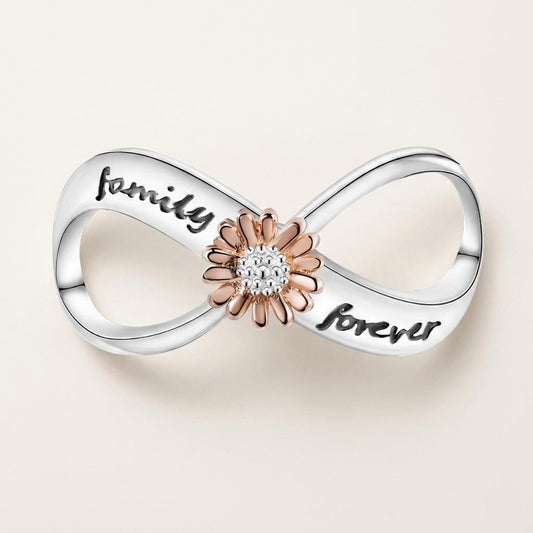 Family Infinity Daisy Charm in 925 sterling silver, fits European-style charm bracelets